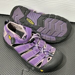 KEEN Sandals/water shoes, size 2